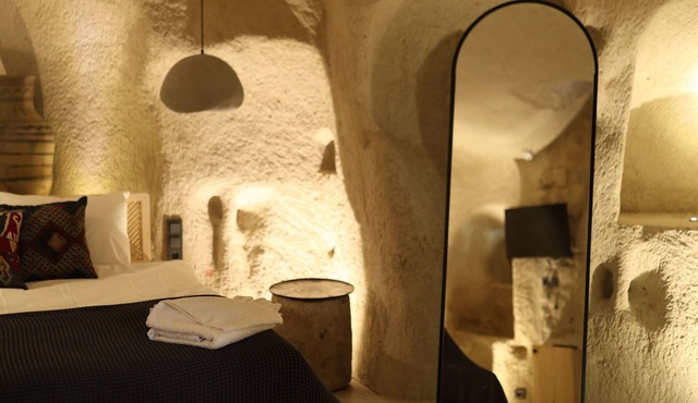 Potamia Cave Suites