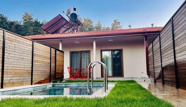 Private Pool & Garden - Cozy Home With AC In Dalaman in Dalaman