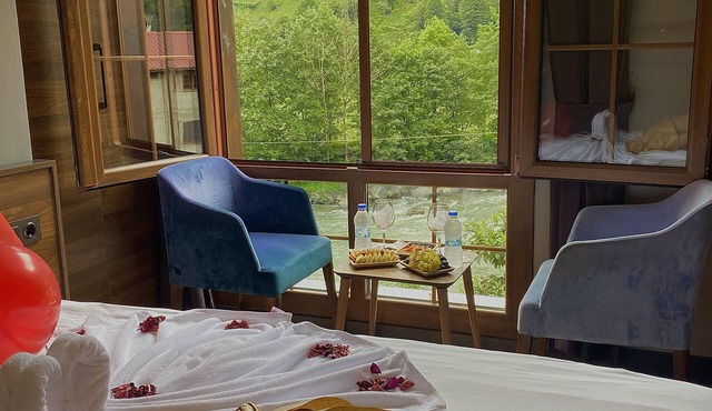 River Didi Hotel