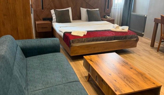 Roser Hotel