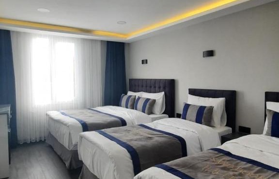 SAND DOOR HOTEL