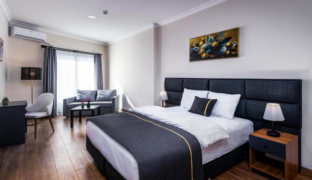 sh hotel business