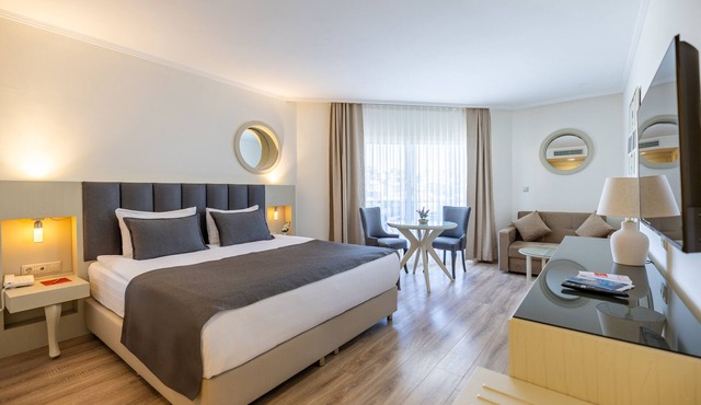 Sisus Marina Hotel