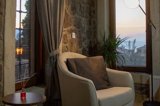 Stone Studio with Beautiful View in heart of İzmir