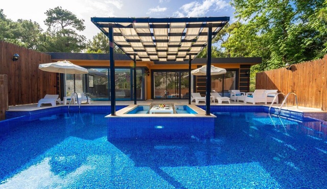 Stylish Secluded Two Bedroom Honeymoon Villa Vade with Outdoor and Indoor Pools in Kalkan