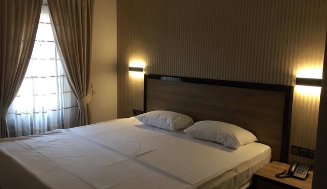 Suvari Hotel