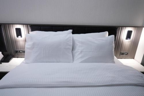 The Nava Hotel