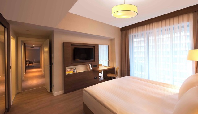 The Superior Living Batisehir