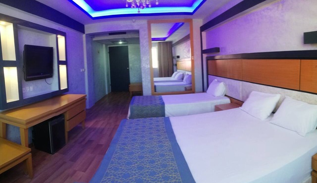 Unaten Otel in Izmir