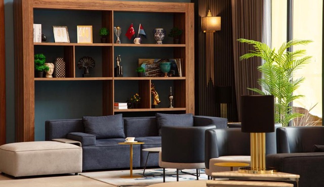 V Center Hotel