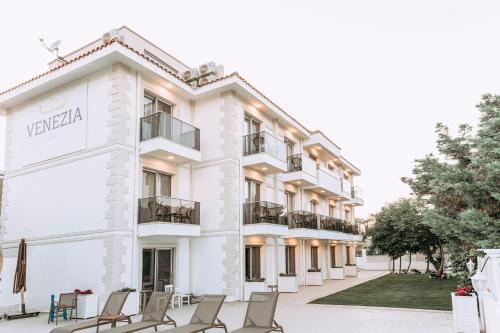 Venezia Alaçatı by Nobela in Alaçatı