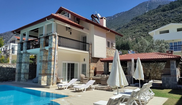 Villa Ayshella , Luxury Ovacik Villa with stunning mountain views and sunsets in Ovacık