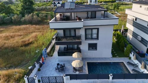 Villamona Dalaman in Bezkese