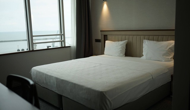 WEEN OTEL