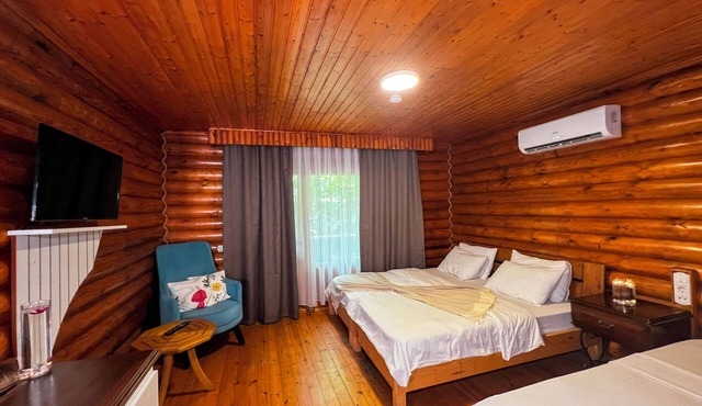 Woodline Hotel