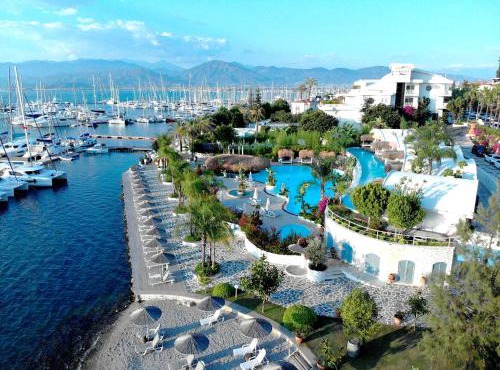 Yacht Classic Hotel - Boutique Class