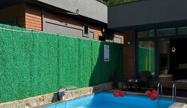 Yesilvadi Otel 4M LUXURY