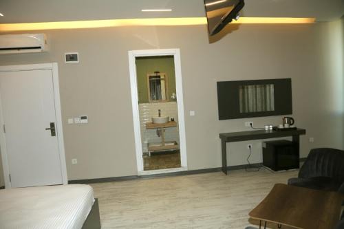 zoom hotels
