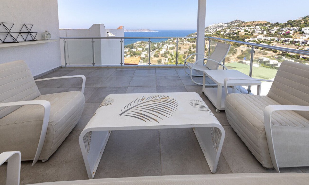 Koyunbaba Apartment | Amazing Duplex House with Sea View in Bodrum