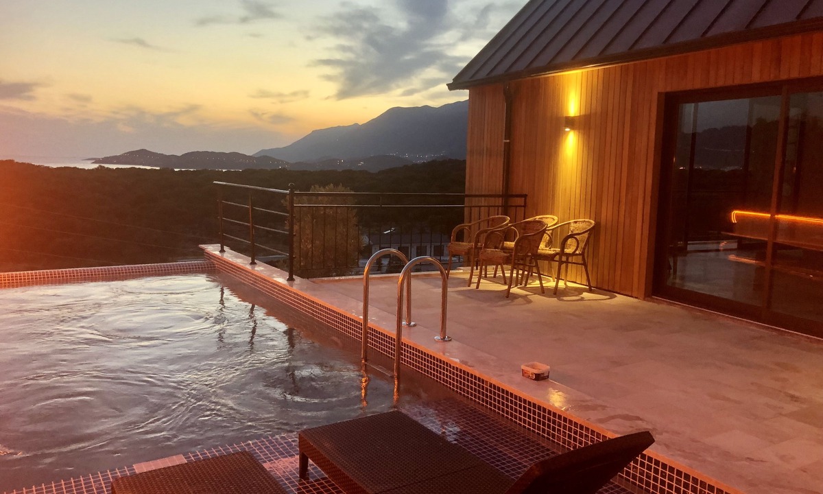 Kas House | 2 bedroom villa with private pool and great views