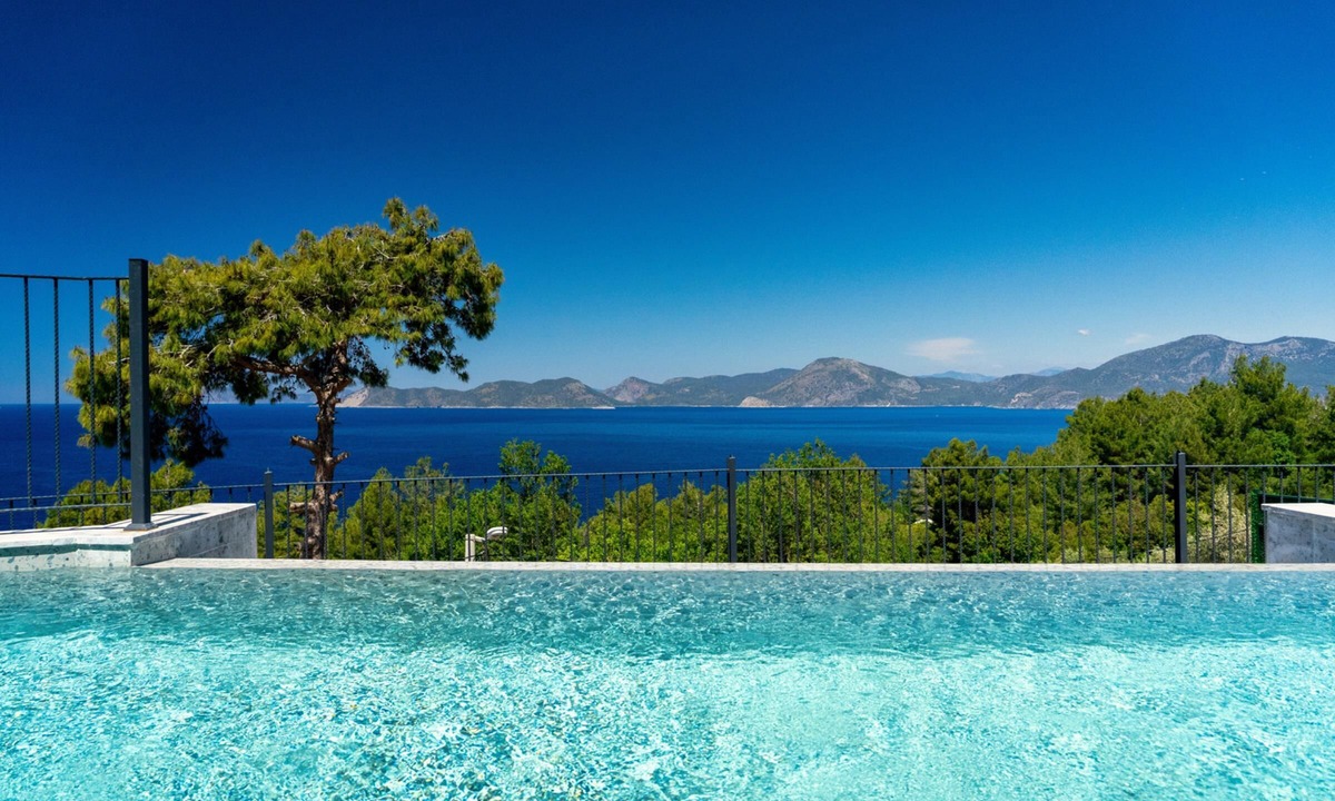 Uzunyurt Villa | Villa Bianca with Sea View
