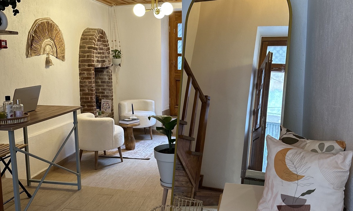 Ayvalik City Center House | Hanole Guest House