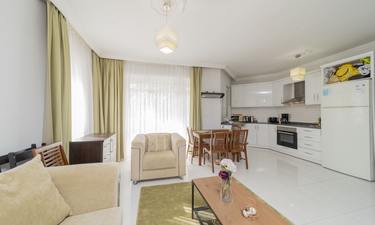 Kadriye Apartment | Triplex Villa w Terrace and Garden 15 min to Beach