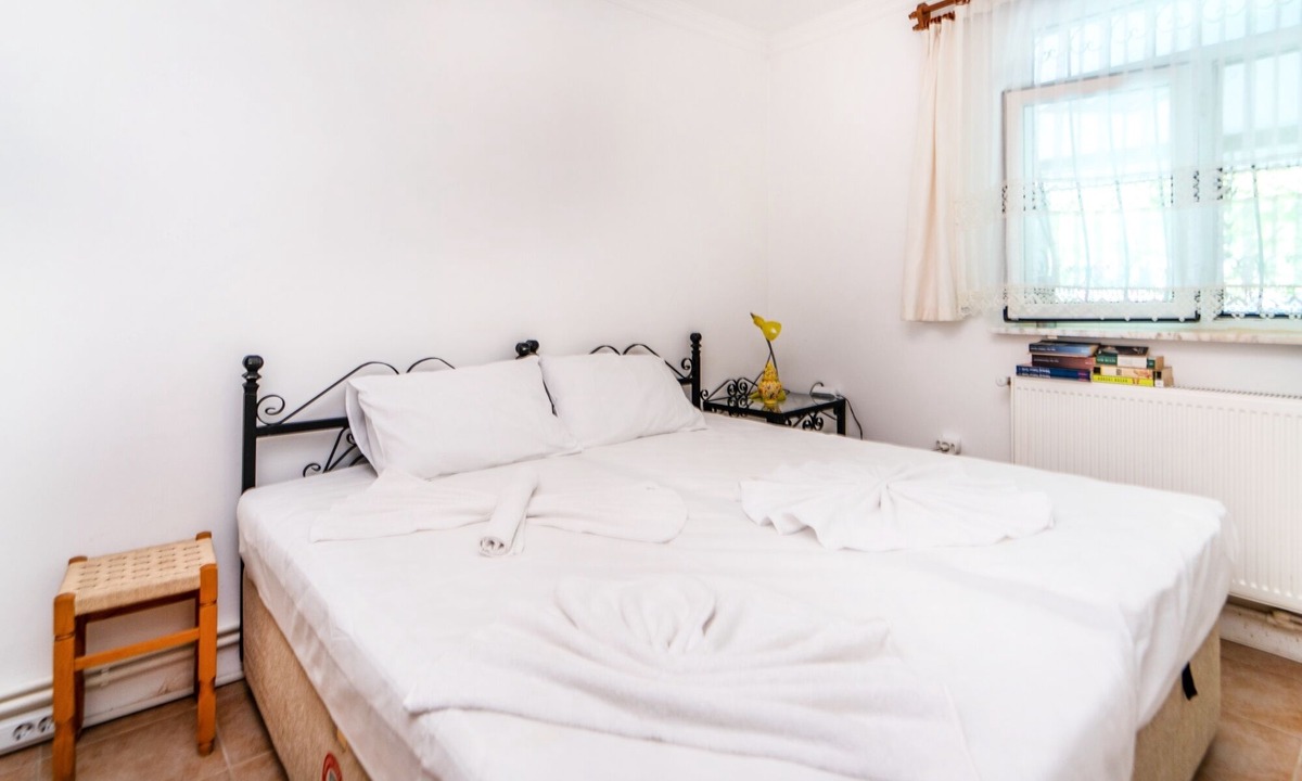 Koycegiz Villa | Duplex Villa w Shared Pool, Garden in Dogusbelen