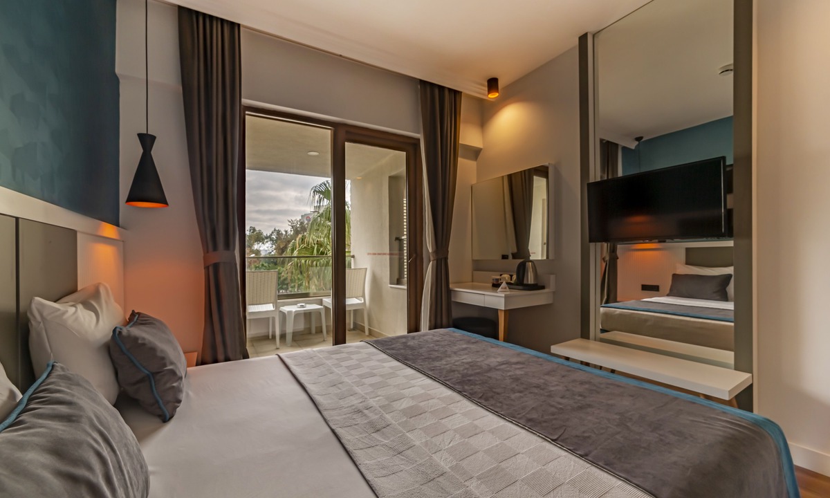 Eski Lara Hotel | Tema 242 Hotel