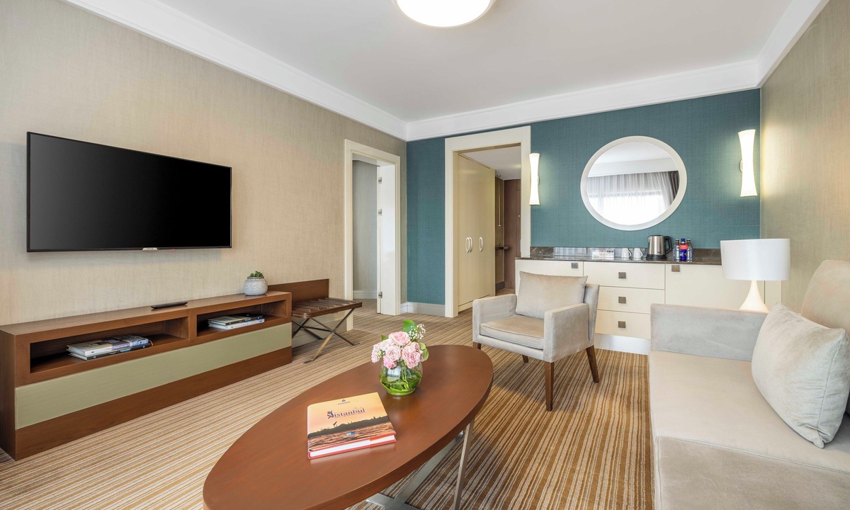 Esenler Hotel | Ramada Plaza by Wyndham Istanbul Tekstilkent