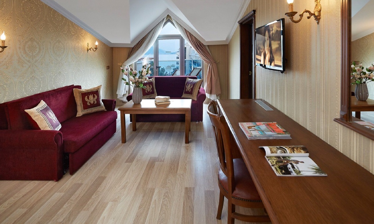 Marmaris City Center Hotel | Emre Beach & Emre Hotel