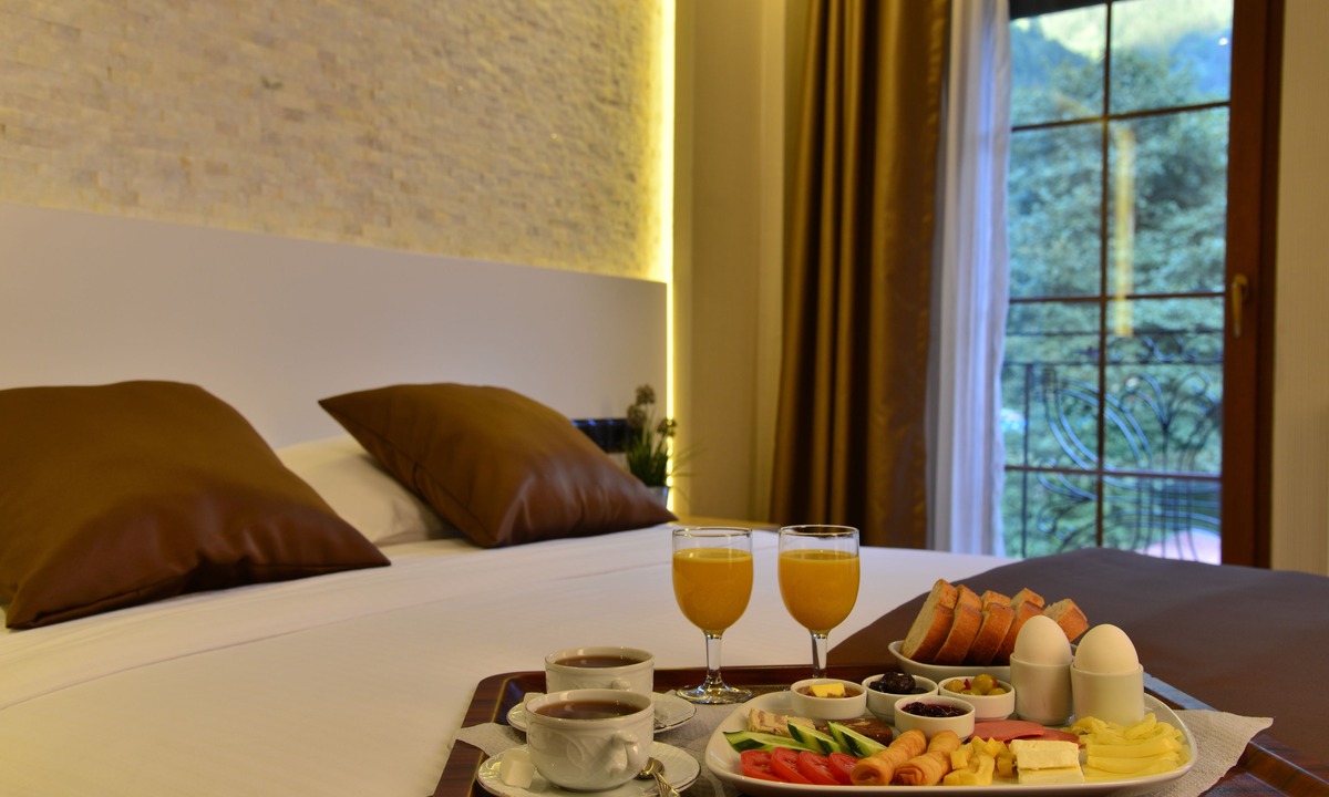 Uzungol Hotel | Inanlar Deluxe Hotel & Bungalow