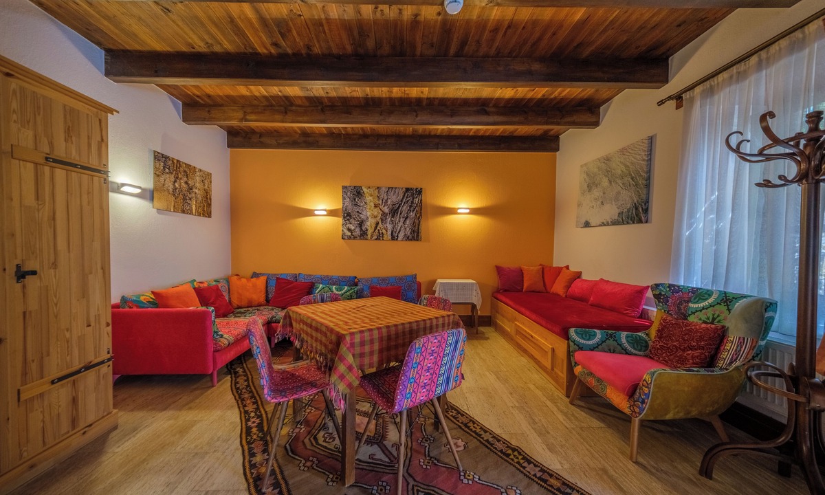 Adatepe Ski Chalet | Mavras Tas Odalar