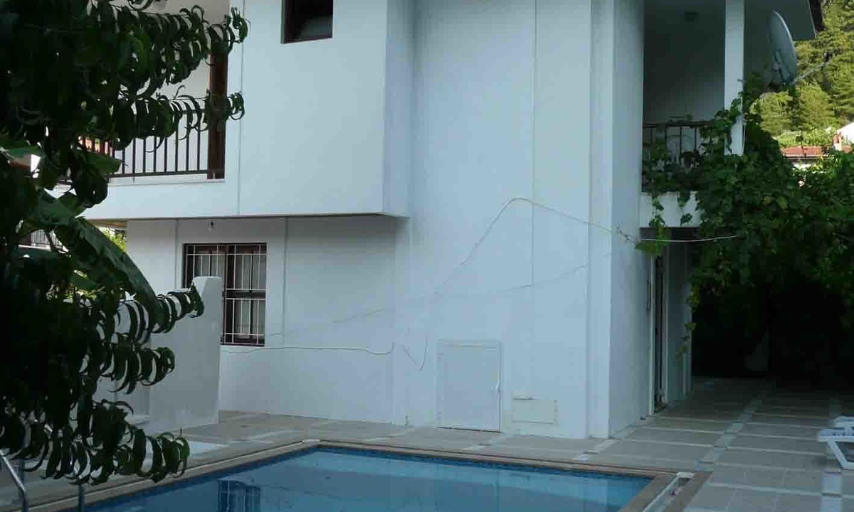 Icmeler City Center Villa | White Villa