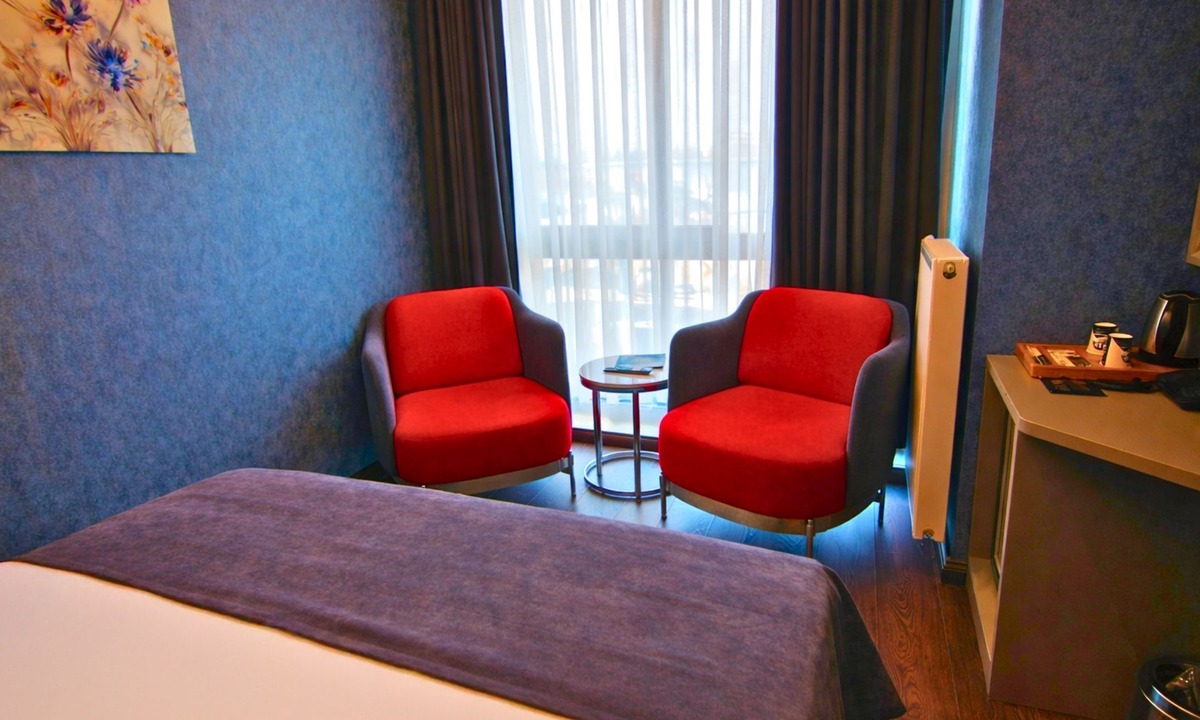 Kartal Hotel | 216 Eagle Palace Suite