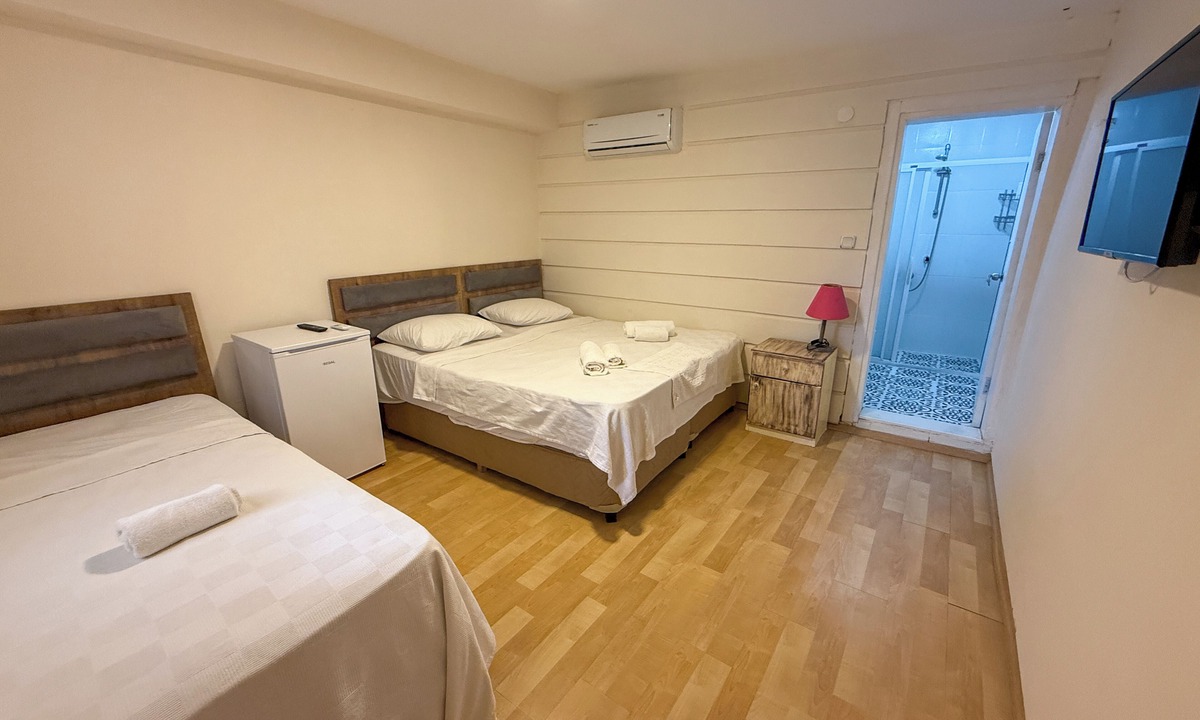 Kucukkuyu Hotel | Address Küçükkuyu