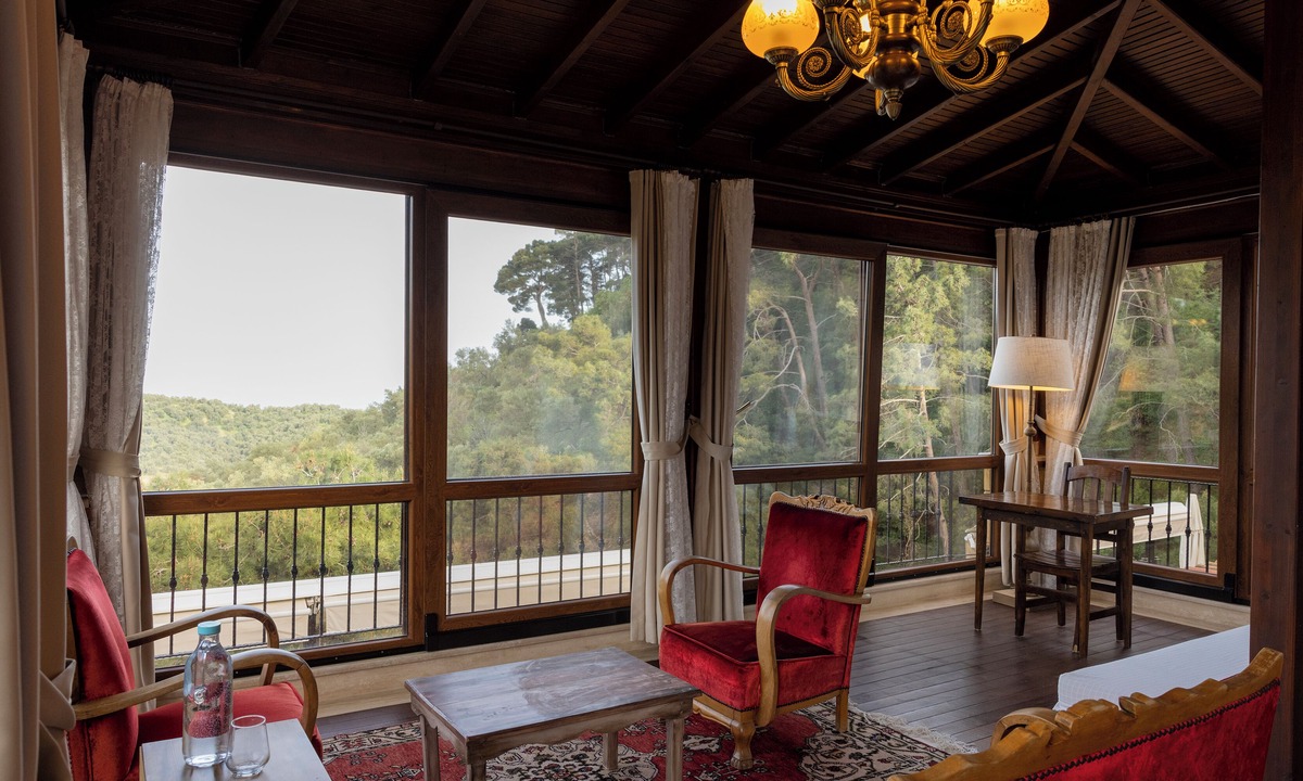 Yesilyurt Koyu Hotel | Erguvanlı Ev