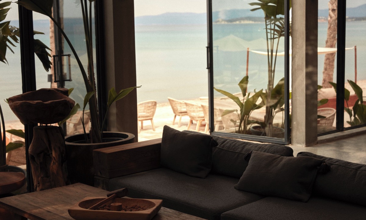 Cesme Hotel | @Before Sunset