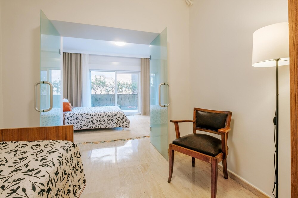Esentepe Apartment | Cozy Central Flat w Garden 5 min to Metro in Sisli