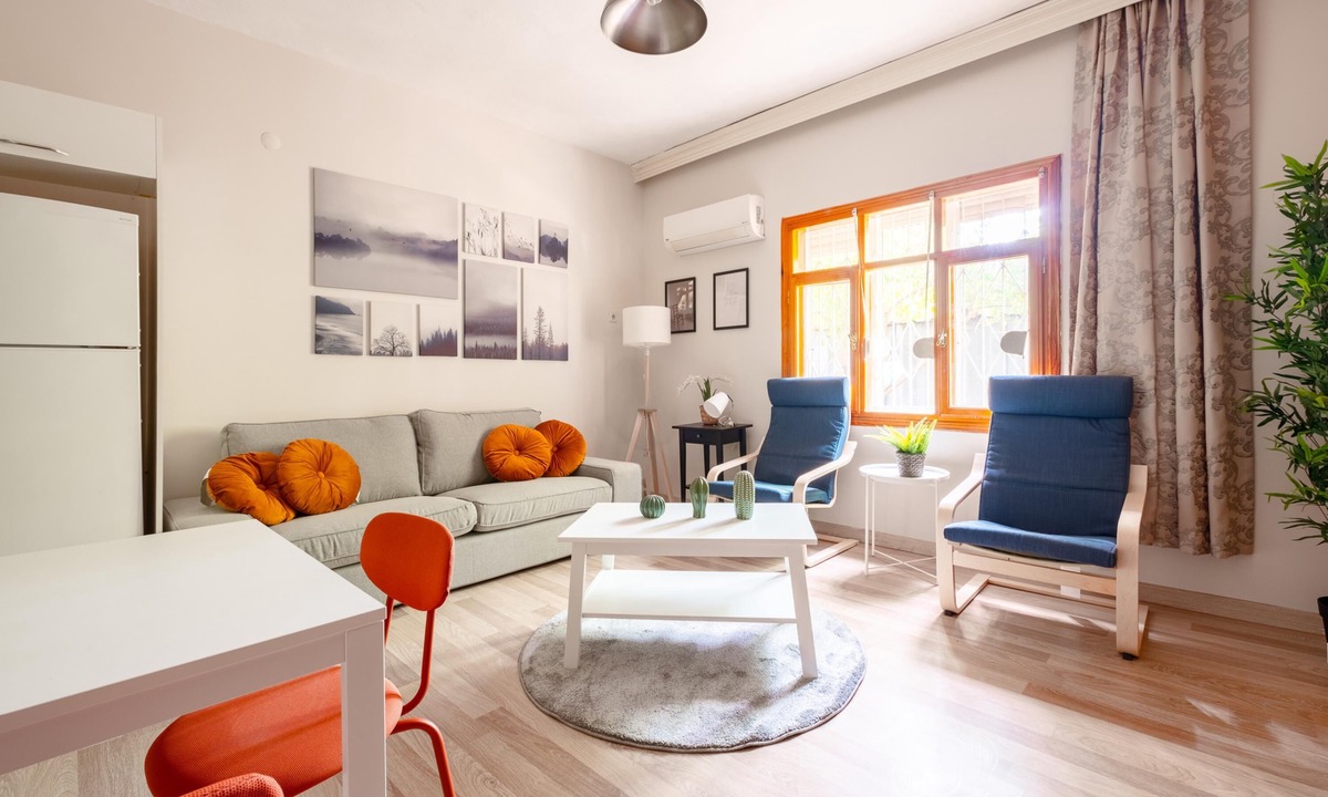 Goynuk Apartment | Charming Flat w Garden, 5 min to Beach in Kemer