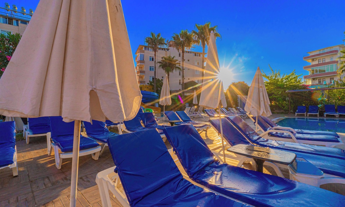 Payallar Hotel | Grand Bahama Beach Hotel