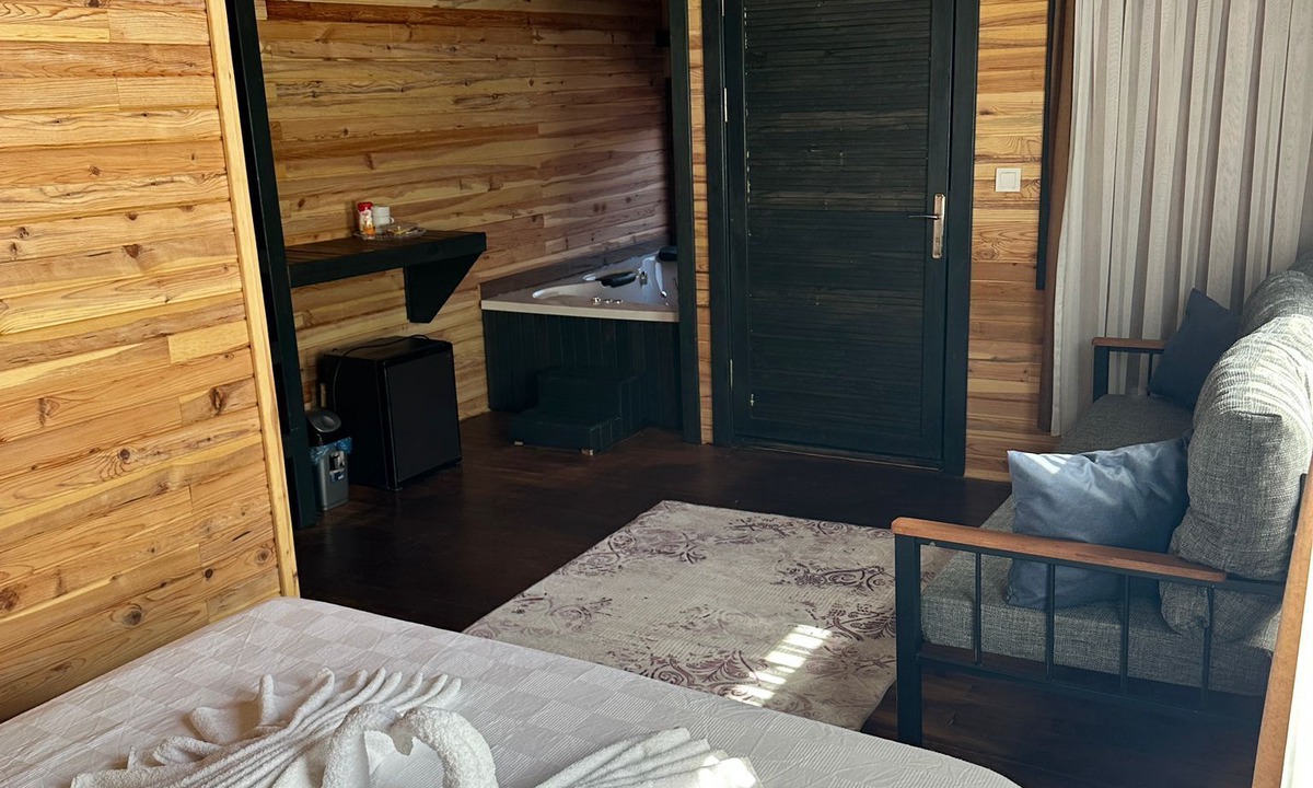Hisaronu House | Pine Village Bungalows Ölüdeniz