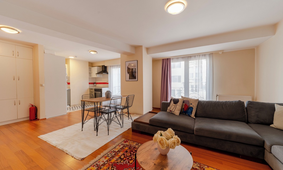 Karakoy Apartment | Charming apartment with AC in vibrant Istanbul