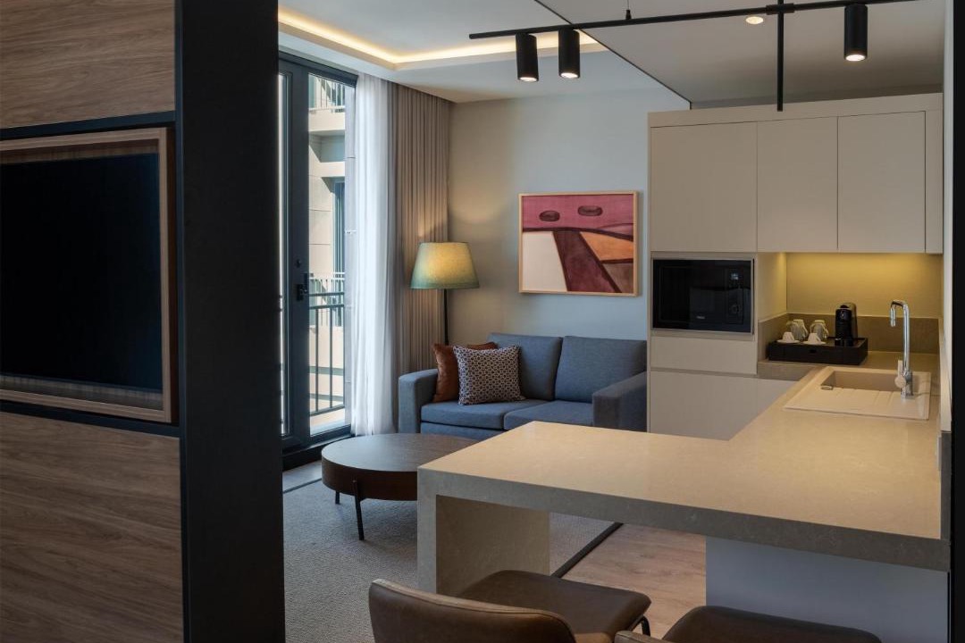 Uskudar Hotel | Altunizade Suites Istanbul, Curio Collection By Hilton
