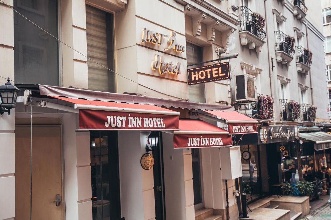 Cagaloglu Hotel | Just Inn Hotel