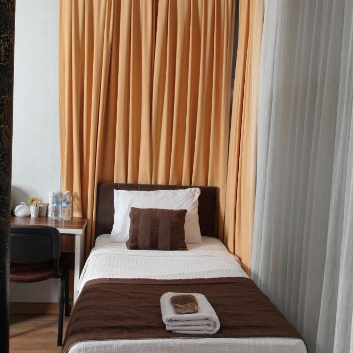 Uskudar Hotel | garden hill hotel