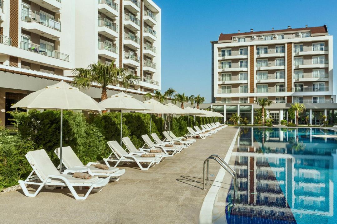 Kundu Hotel | Greenwood Suites Resort