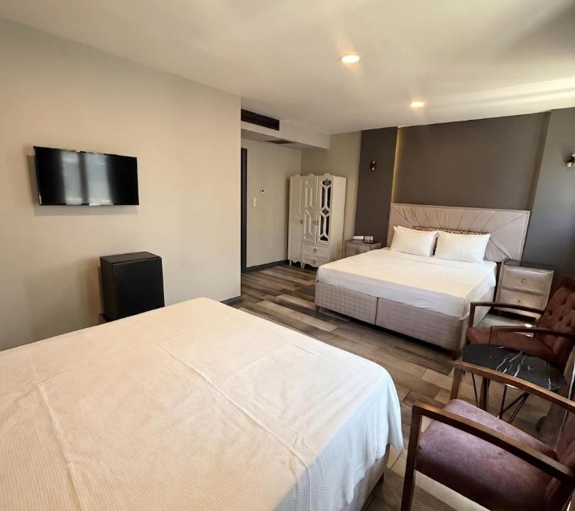Istanbul City Center Hotel | Guler Palace & Roof Bar