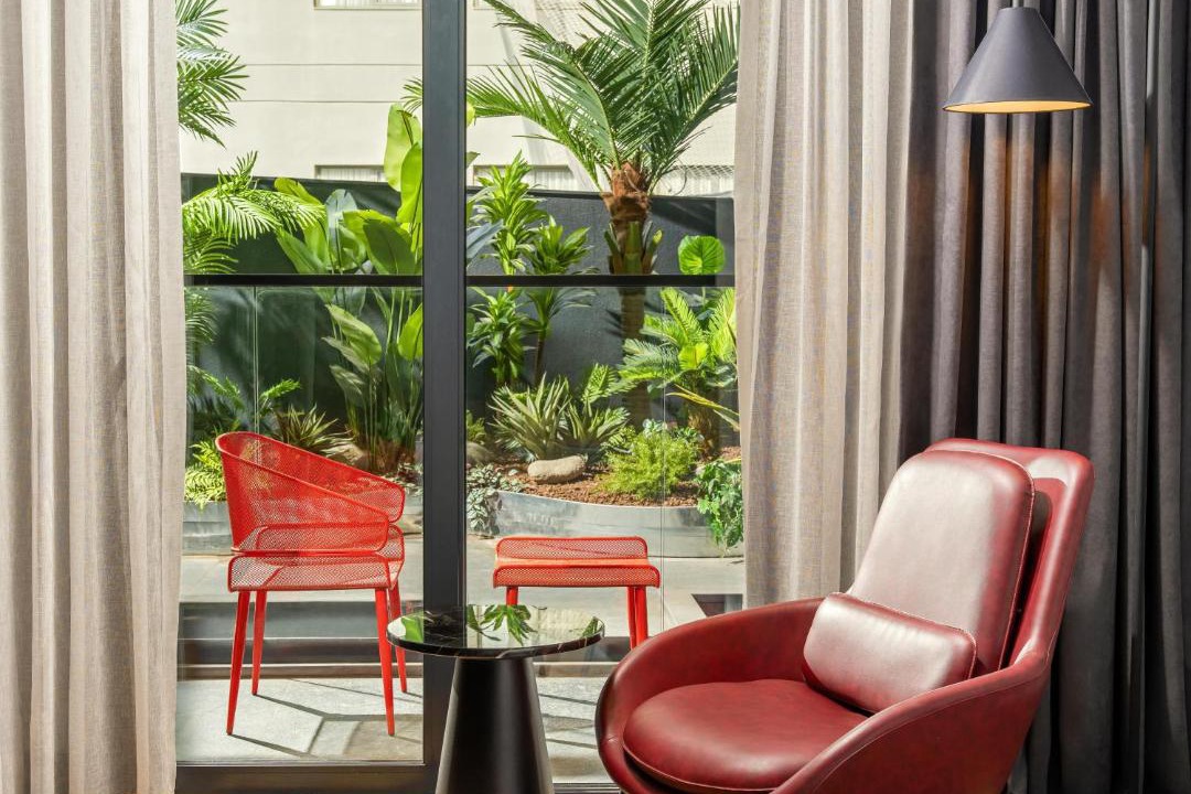 Bornova Hotel | Radisson RED Izmir Point Bornova