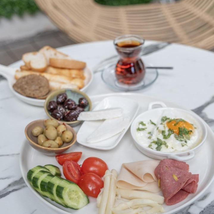 Eski Lara Hotel | Mad İnn Lara